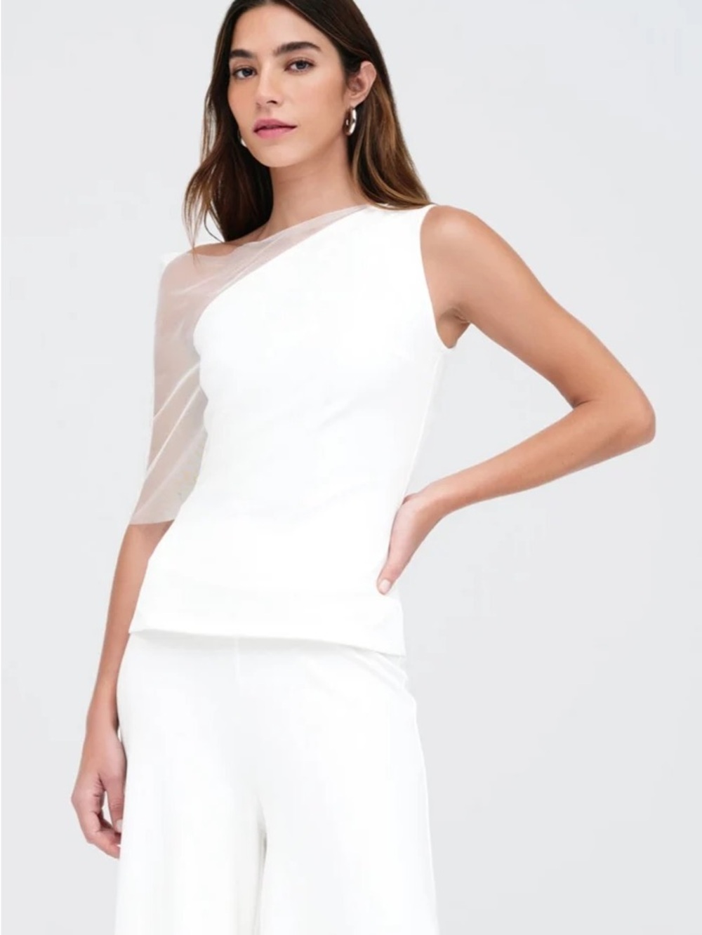 Marcella NYC Zinnia Off-White Top. Size M.